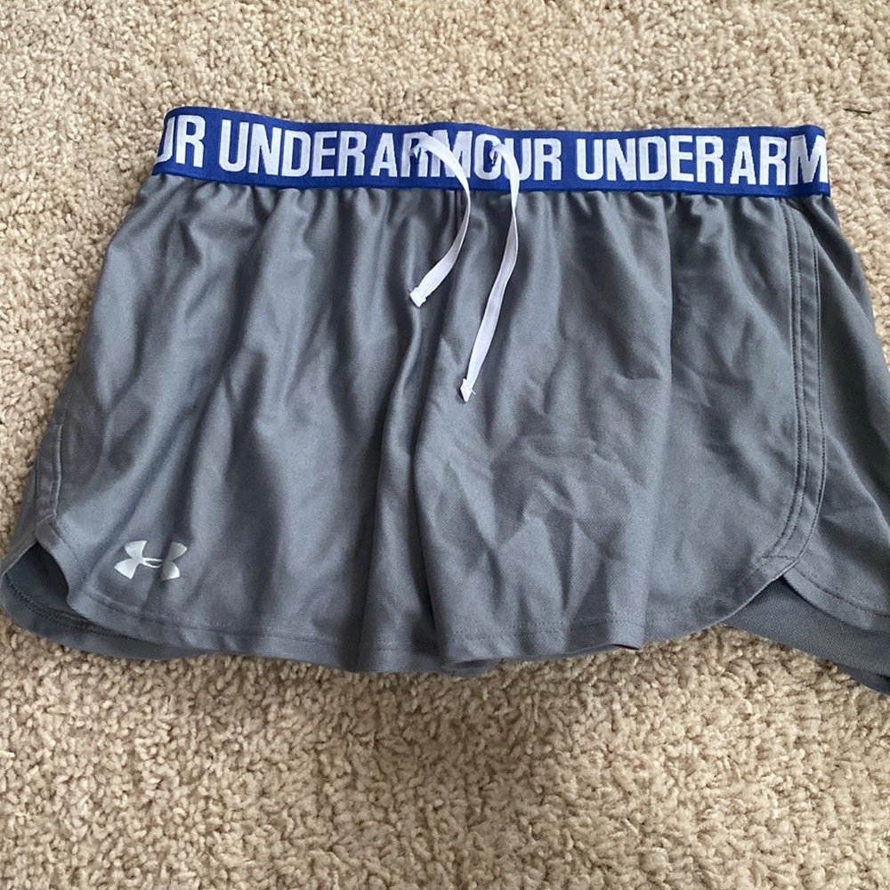 Grey under armour shorts